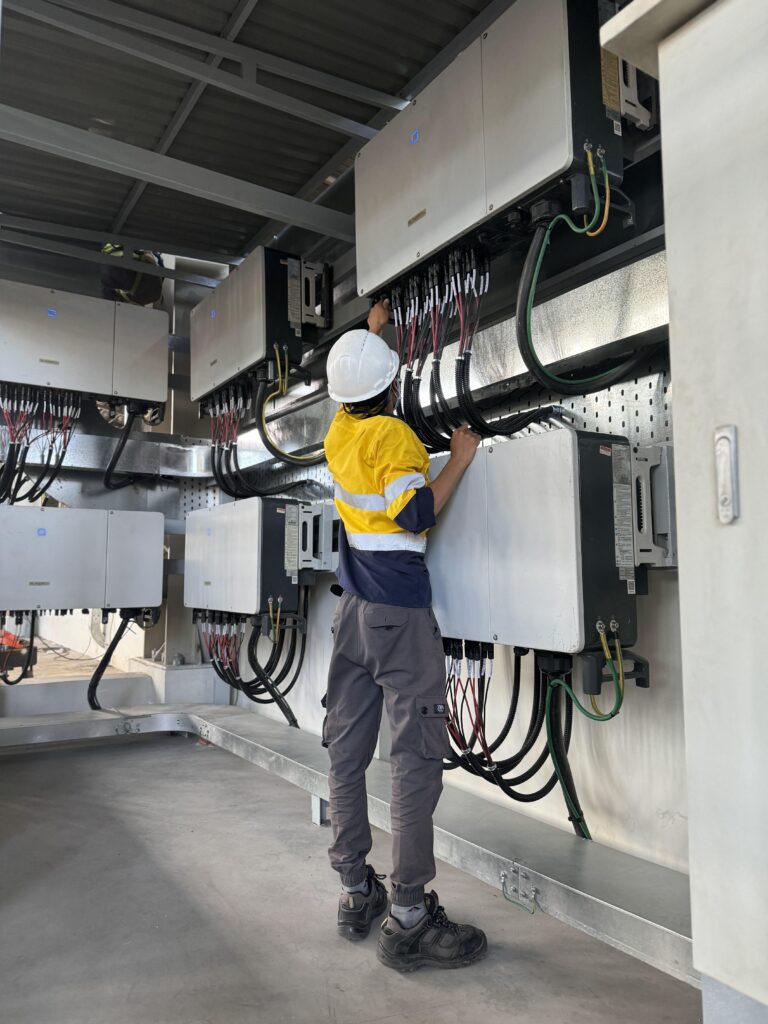 CÔNG TY TNHH XÂY LẮP ĐIỆN VÀ CƠ KHÍ VST