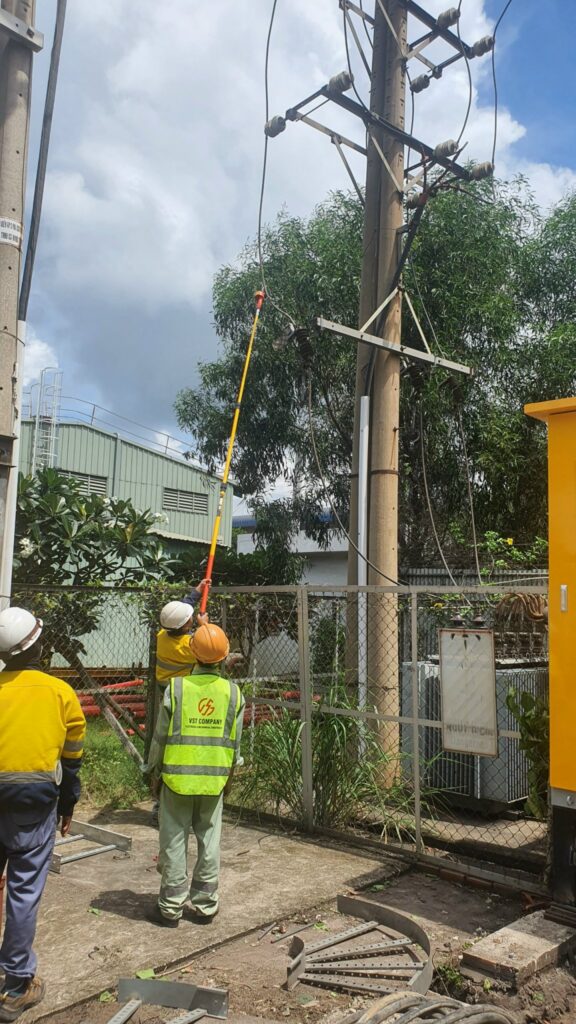 CÔNG TY TNHH XÂY LẮP ĐIỆN VÀ CƠ KHÍ VST