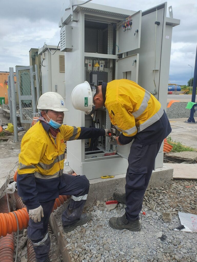 CÔNG TY TNHH XÂY LẮP ĐIỆN VÀ CƠ KHÍ VST